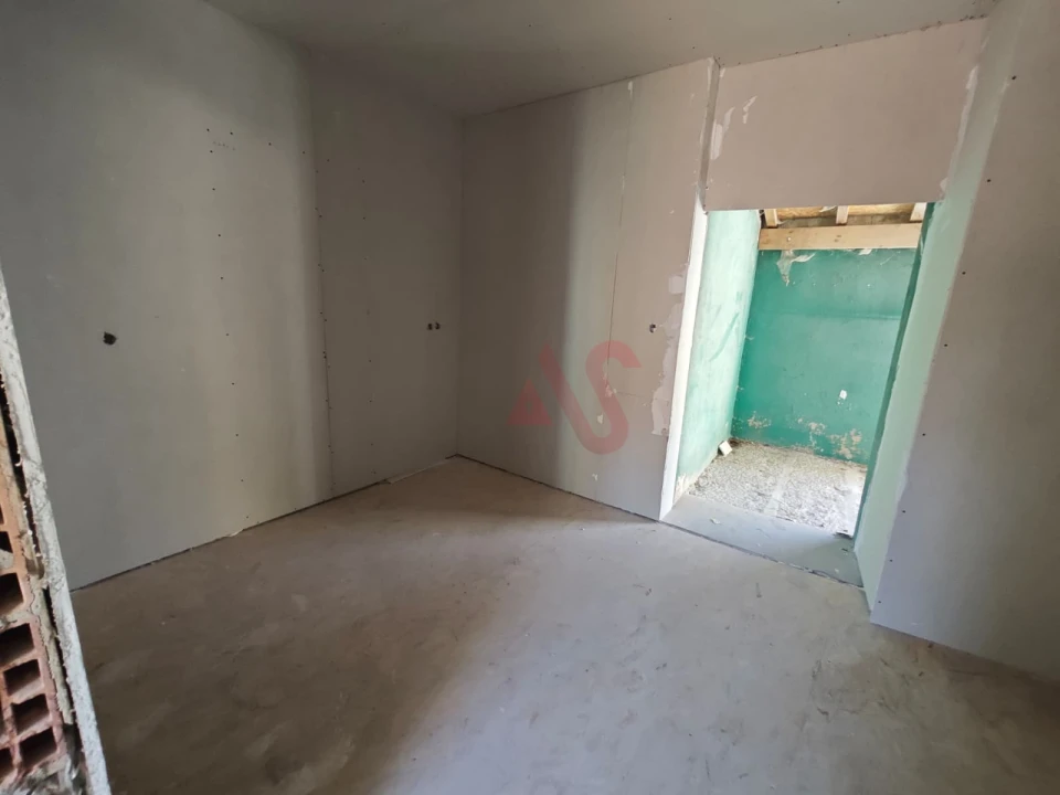 Moradia T1 para Arrendamento em Tagilde e Vizela (São Paio) Foto 3