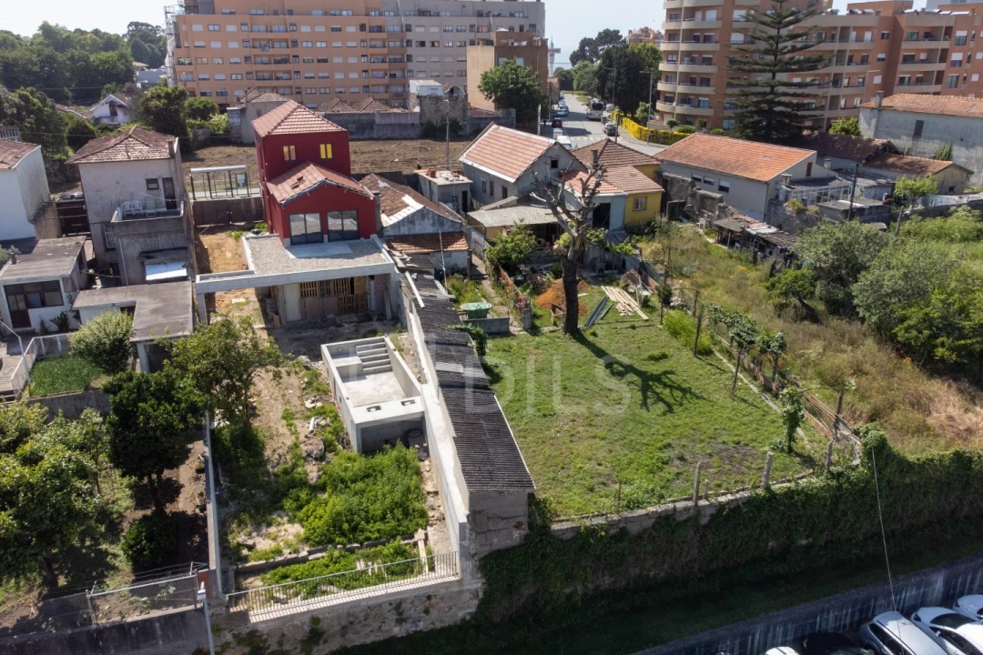Moradia T5 para Venda em Mafamude e Vilar do Paraíso Foto 5