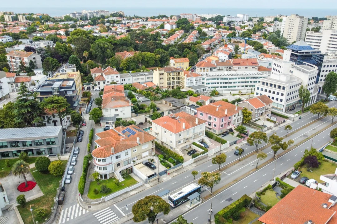 Moradia T10 para Venda em Lordelo do Ouro e Massarelos Foto 7