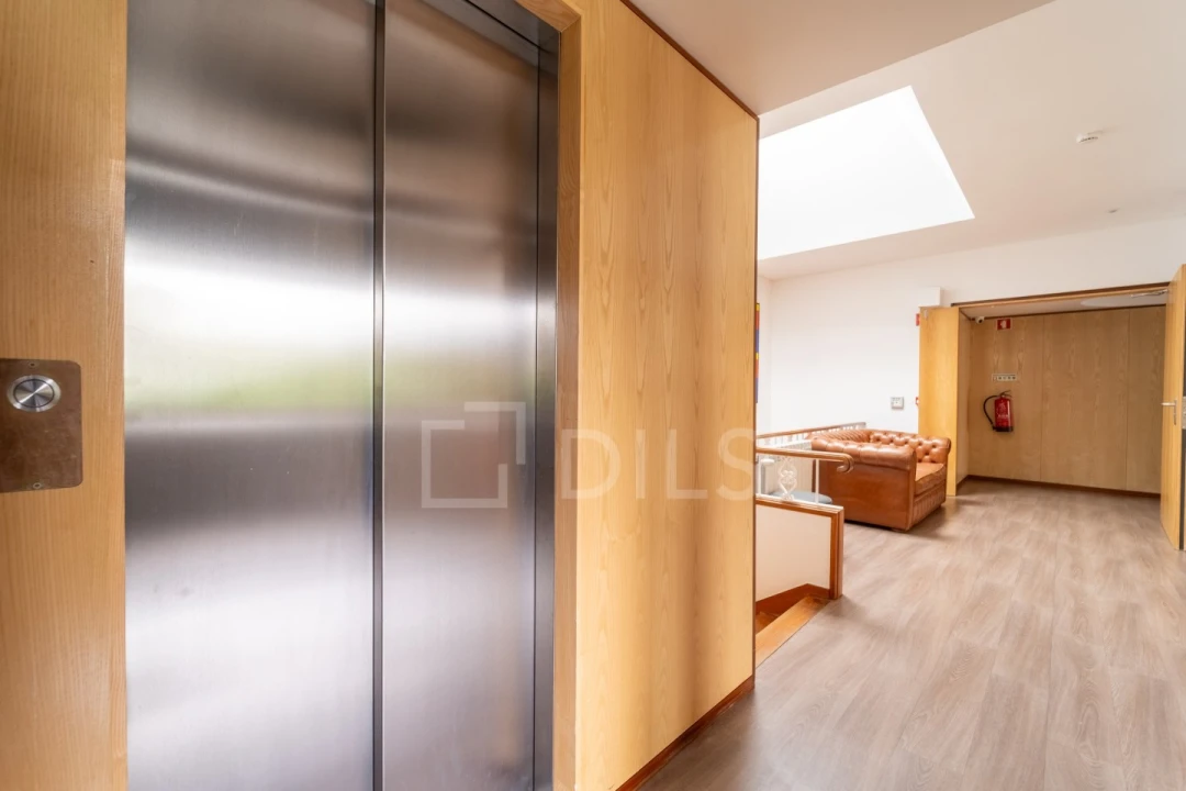 Moradia T10 para Venda em Lordelo do Ouro e Massarelos Foto 20