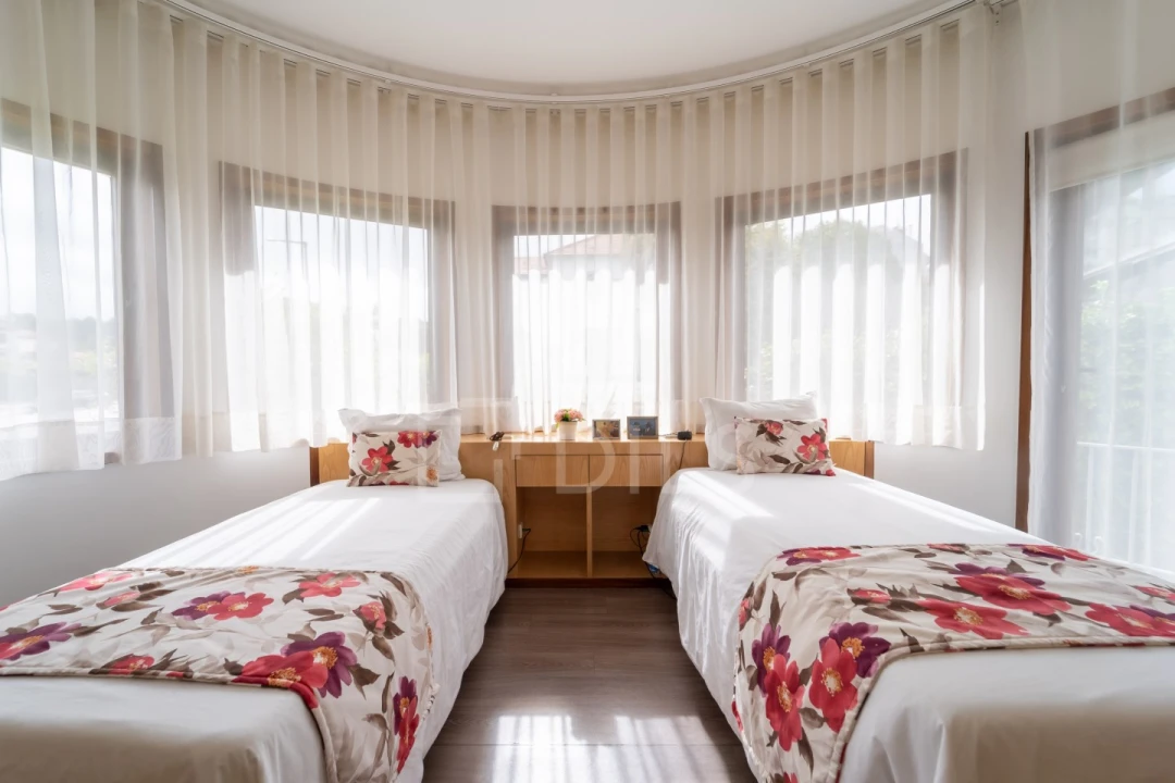 Moradia T10 para Venda em Lordelo do Ouro e Massarelos Foto 30