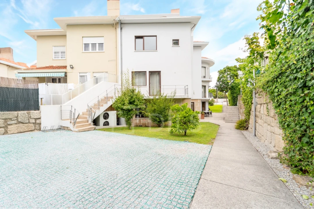 Moradia T10 para Venda em Lordelo do Ouro e Massarelos Foto 43