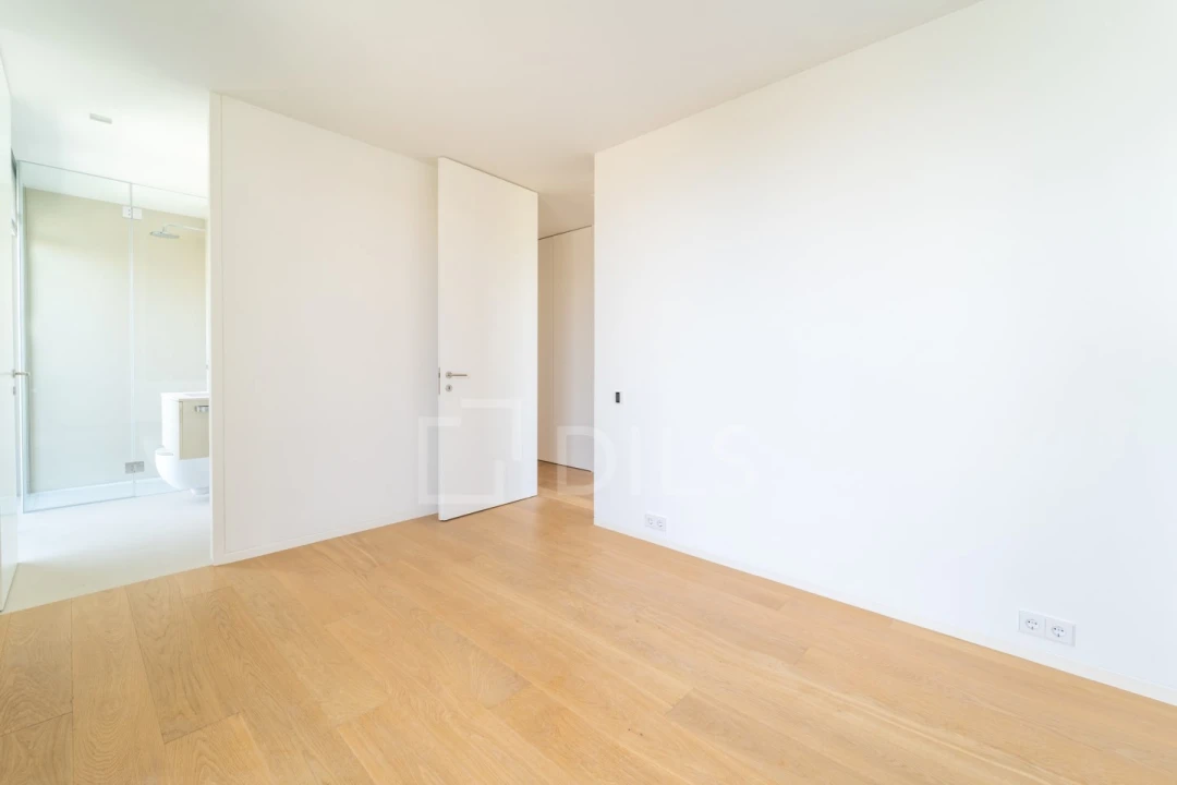 Apartamento T3 para Venda em Aldoar, Foz do Douro e Nevogilde Foto 21