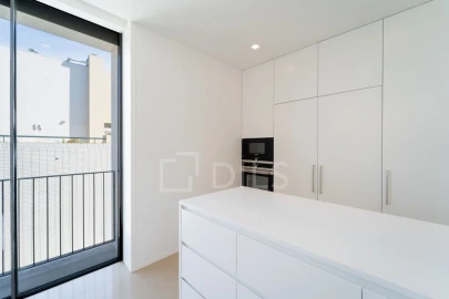 Apartamento T3 para Venda em Aldoar, Foz do Douro e Nevogilde