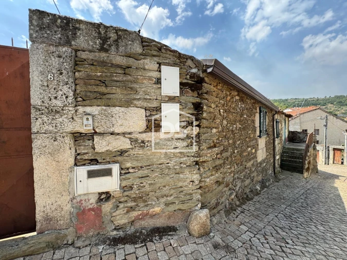 Moradia T2 para Venda em Cedovim Foto 1