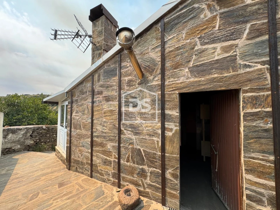 Moradia T2 para Venda em Cedovim Foto 5