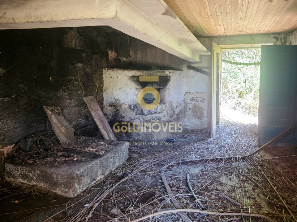 Quinta T4 para Venda em Sobrado e Bairros Foto 10