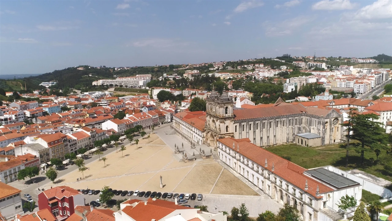 Apartamento T3 para Venda em Alcobaça e Vestiaria Foto 33