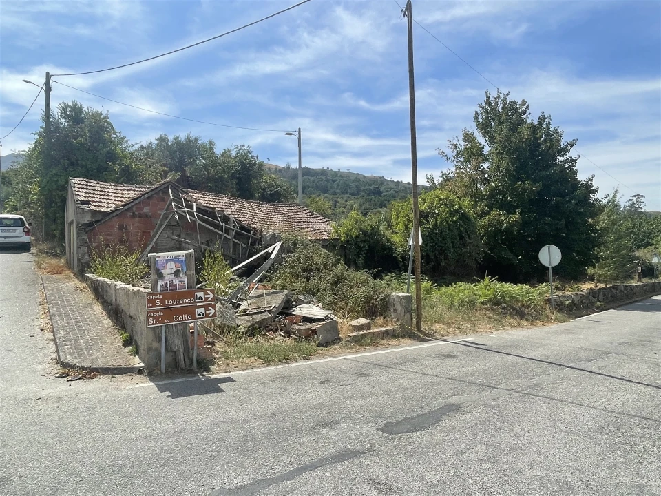 Terreno para Venda em Melo e Nabais Foto 7