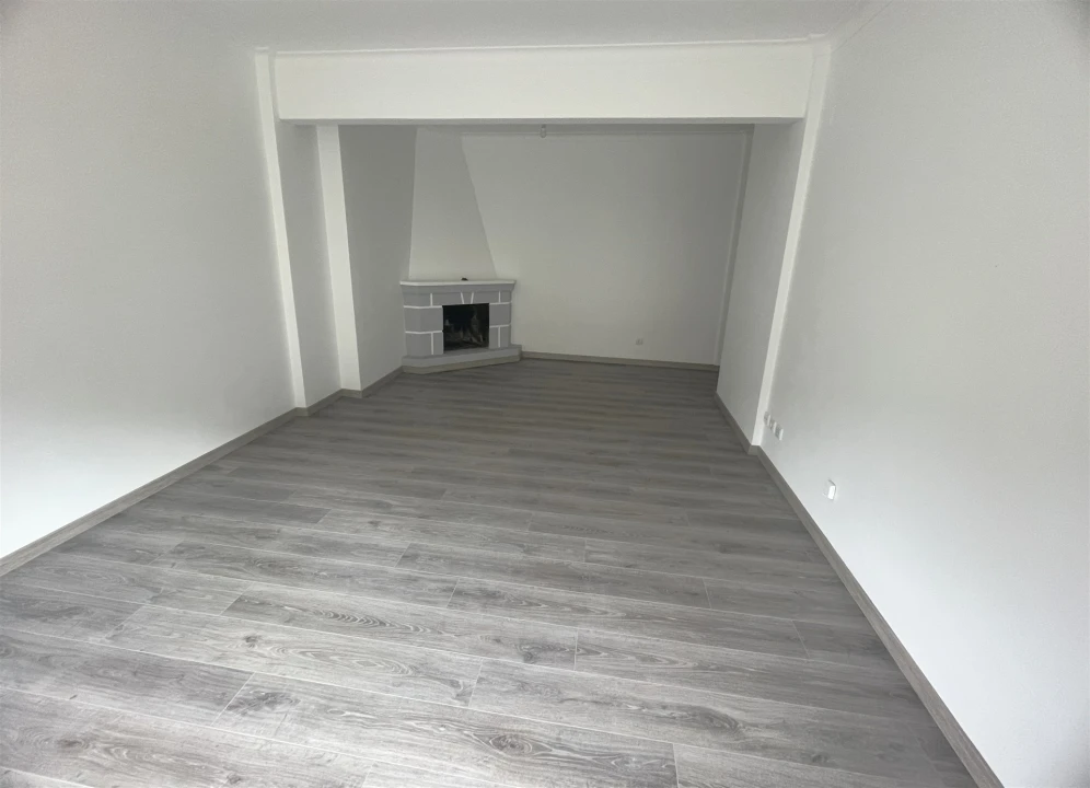 Apartamento T3 para Venda em Seia, São Romão e Lapa dos Dinheiros Foto 5