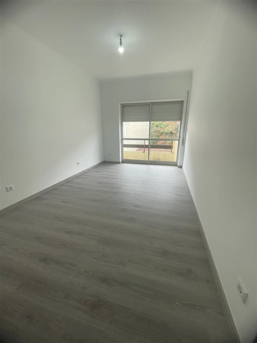 Apartamento T3 para Venda em Seia, São Romão e Lapa dos Dinheiros Foto 7