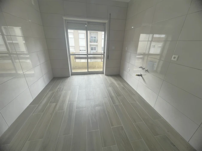 Apartamento T3 para Venda em Seia, São Romão e Lapa dos Dinheiros Foto 6