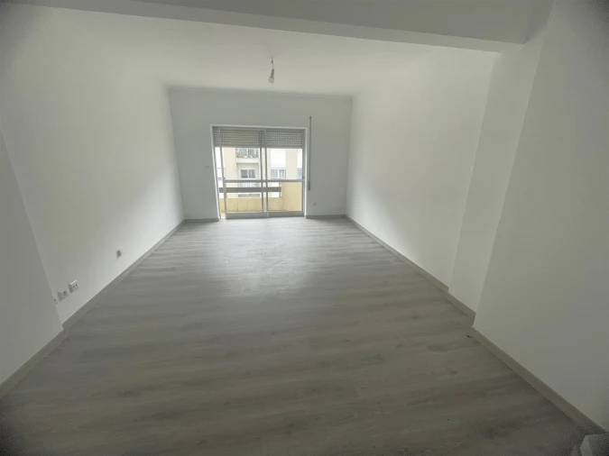 Apartamento T3 para Venda em Seia, São Romão e Lapa dos Dinheiros Foto 9