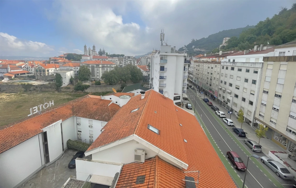 Apartamento T3 para Venda em Seia, São Romão e Lapa dos Dinheiros Foto 13