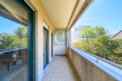 Apartamento T3 para Arrendamento em Aldoar, Foz do Douro e Nevogilde