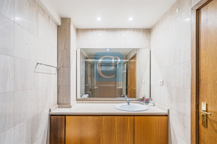 Apartamento T3 para Arrendamento em Aldoar, Foz do Douro e Nevogilde Foto 20