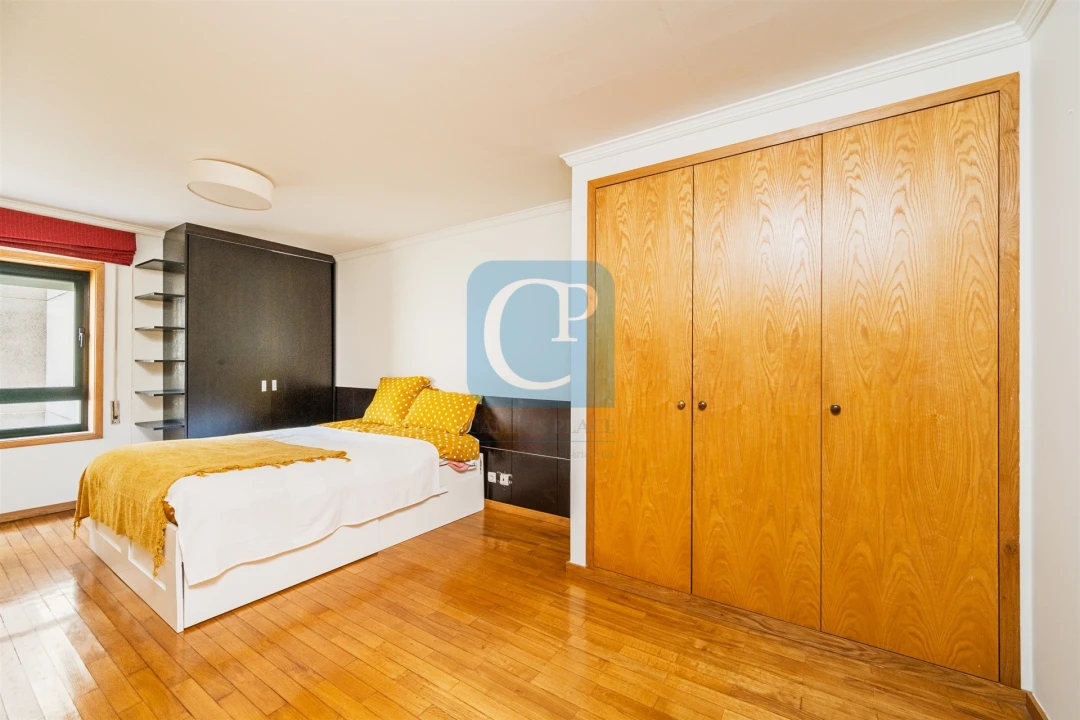 Apartamento T3 para Arrendamento em Aldoar, Foz do Douro e Nevogilde Foto 23