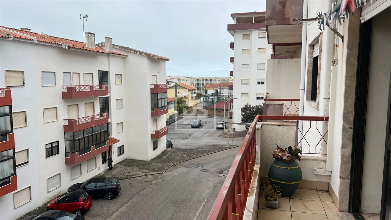 Apartamento T1 para Venda em Buarcos Foto 1