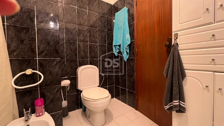 Apartamento T1 para Venda em Buarcos Foto 11