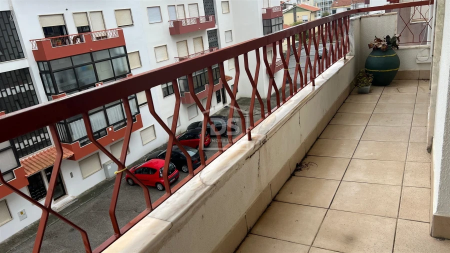 Apartamento T1 para Venda em Buarcos Foto 2