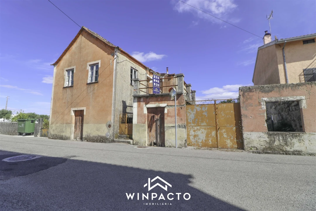 Moradia T2 para Venda em Paranhos Foto 1