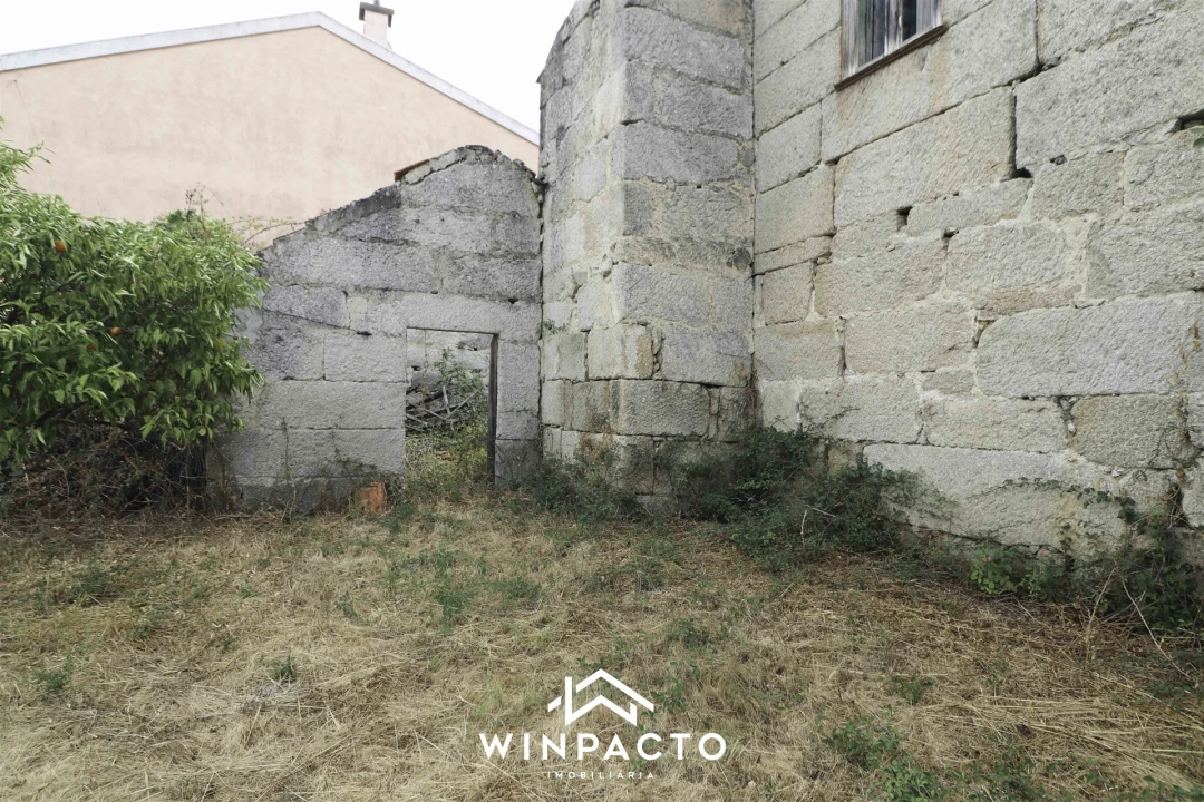 Moradia T2 para Venda em Paranhos Foto 5