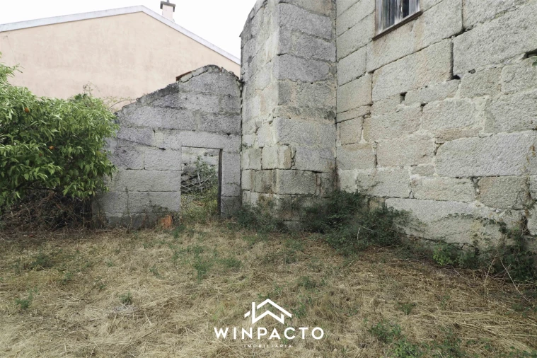 Moradia T2 para Venda em Paranhos Foto 5