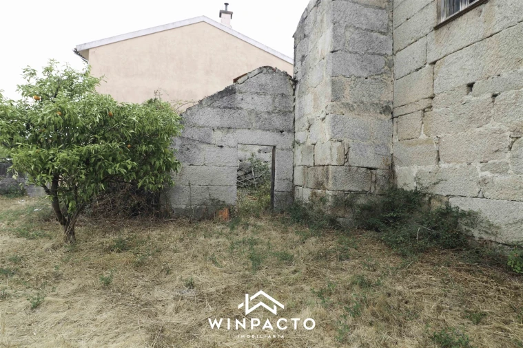 Moradia T2 para Venda em Paranhos Foto 6