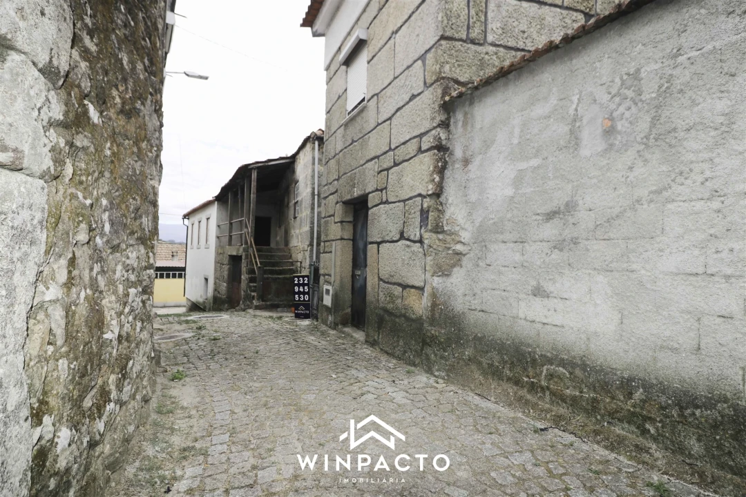 Moradia T2 para Venda em Paranhos Foto 15