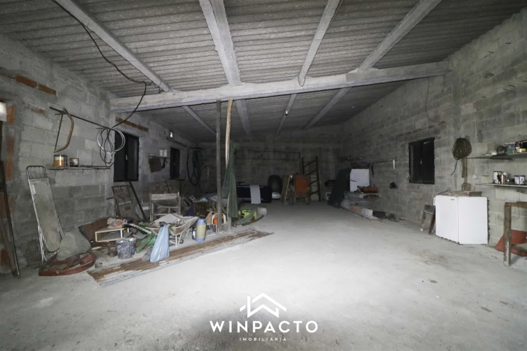 Quinta T0 para Venda em Paranhos Foto 10