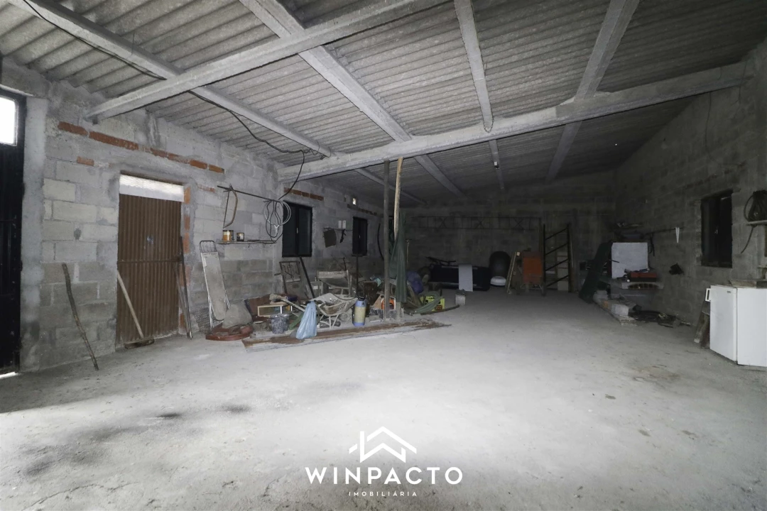 Quinta T0 para Venda em Paranhos Foto 9