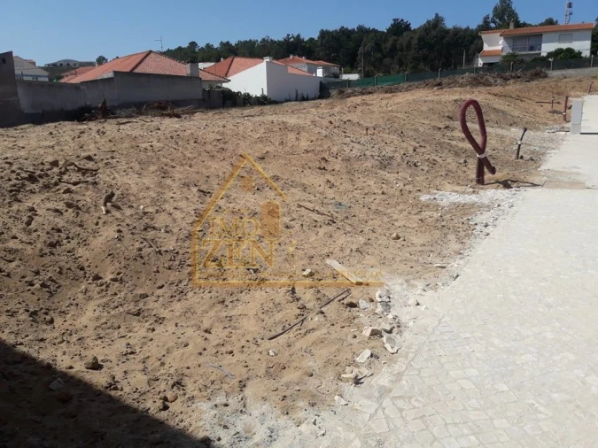 Terreno para Venda em Foz do Arelho Foto 6