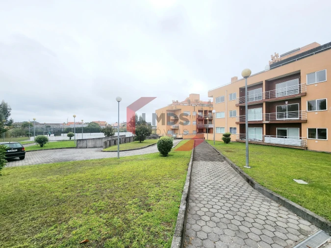 Apartamento T2 para Venda em Canelas