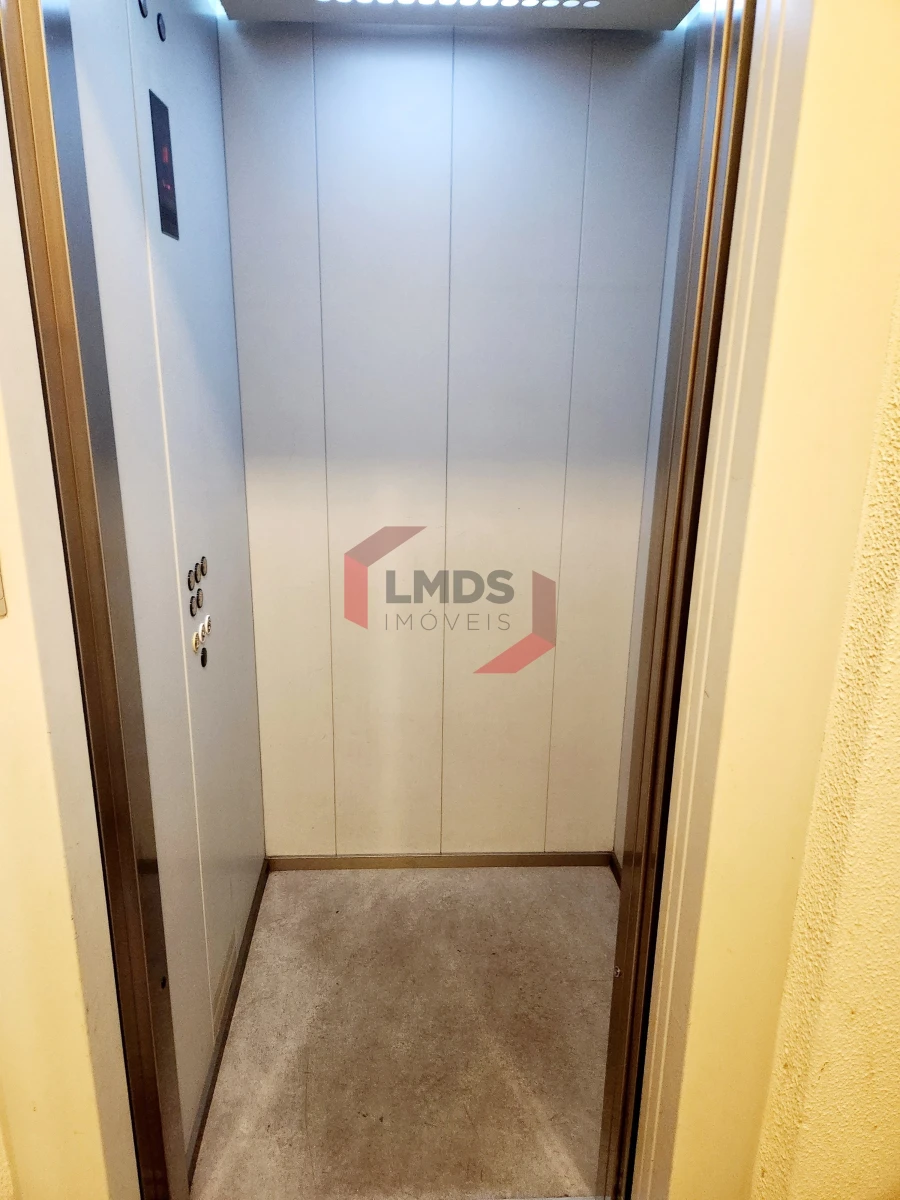 Apartamento T2 para Venda em Canelas Foto 5