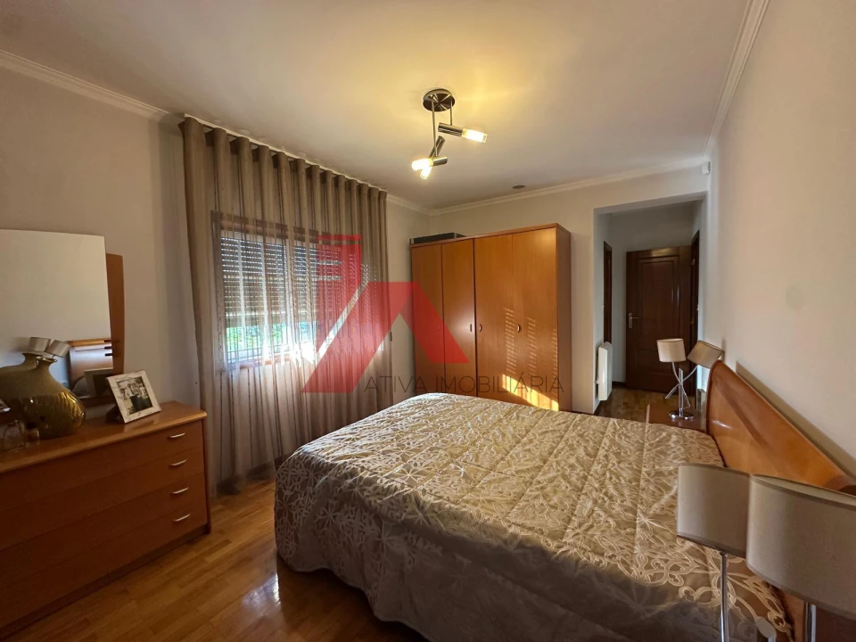 Moradia T3 para Venda em Ponte Foto 9