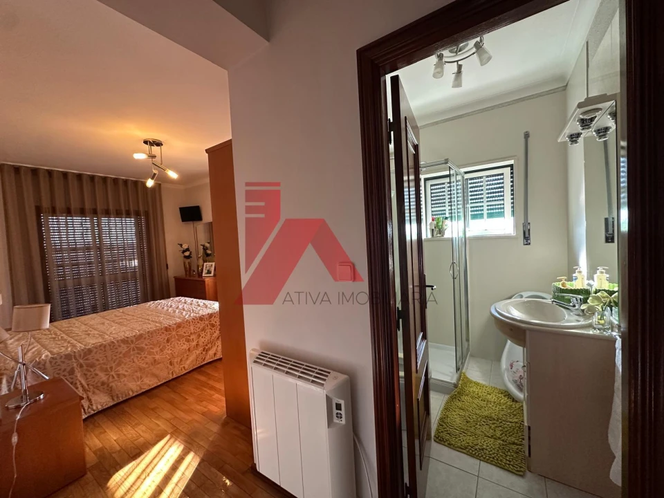 Moradia T3 para Venda em Ponte Foto 8