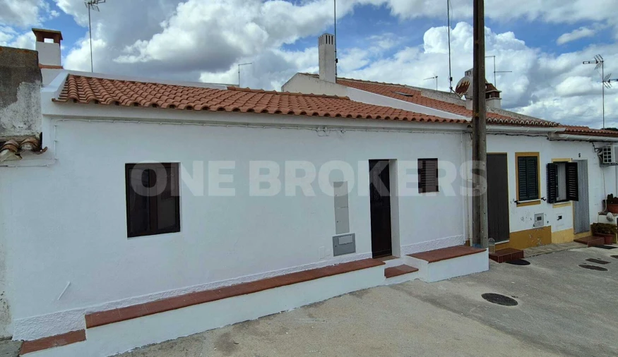 Moradia T1 para Venda em Santana de Cambas Foto 2