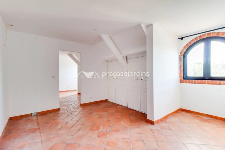 Moradia T3 para Venda em Colmeias e Memória Foto 6