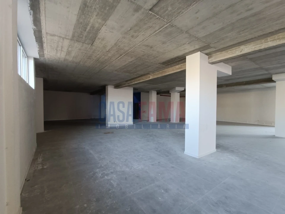 Loja para Venda em Azurem Foto 5