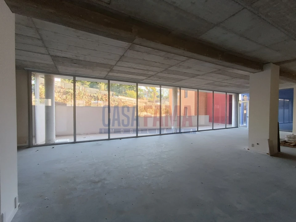 Loja para Venda em Azurem Foto 6