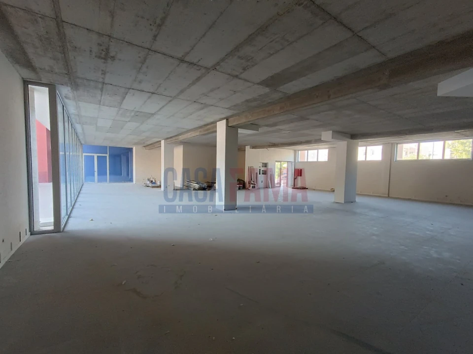 Loja para Venda em Azurem Foto 12