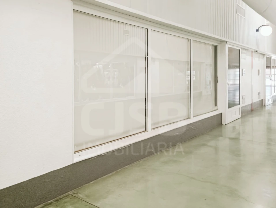 Loja para Venda em Samora Correia Foto 8