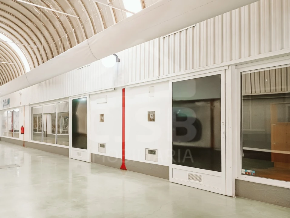 Loja para Venda em Samora Correia Foto 9