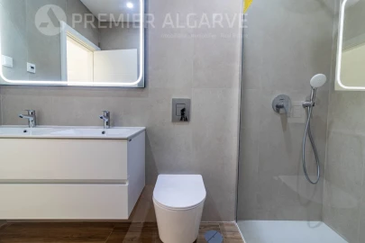 Moradia T3 para Venda em Loule (São Clemente)