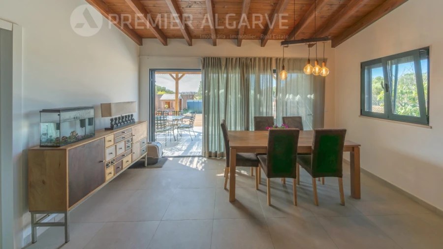 Moradia T3 para Venda em Faro (Sé e São Pedro) Foto 9