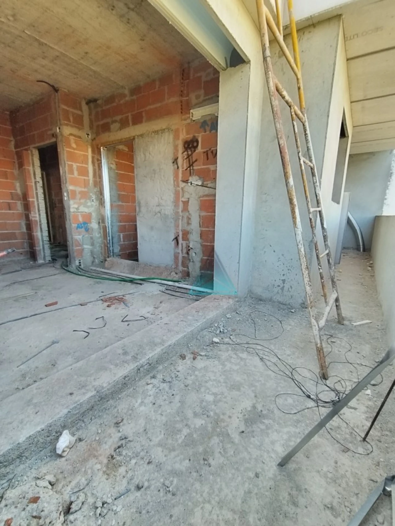 Moradia T4 para Venda em Amora Foto 25