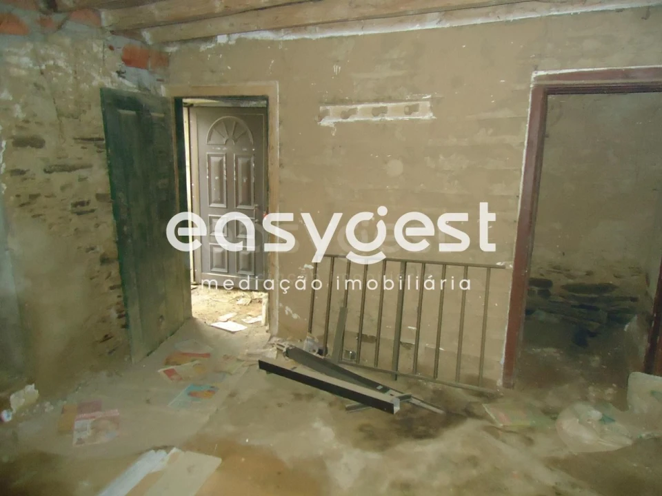 Moradia T2 para Venda em Rosmaninhal Foto 7