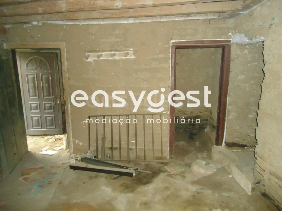 Moradia T2 para Venda em Rosmaninhal Foto 8