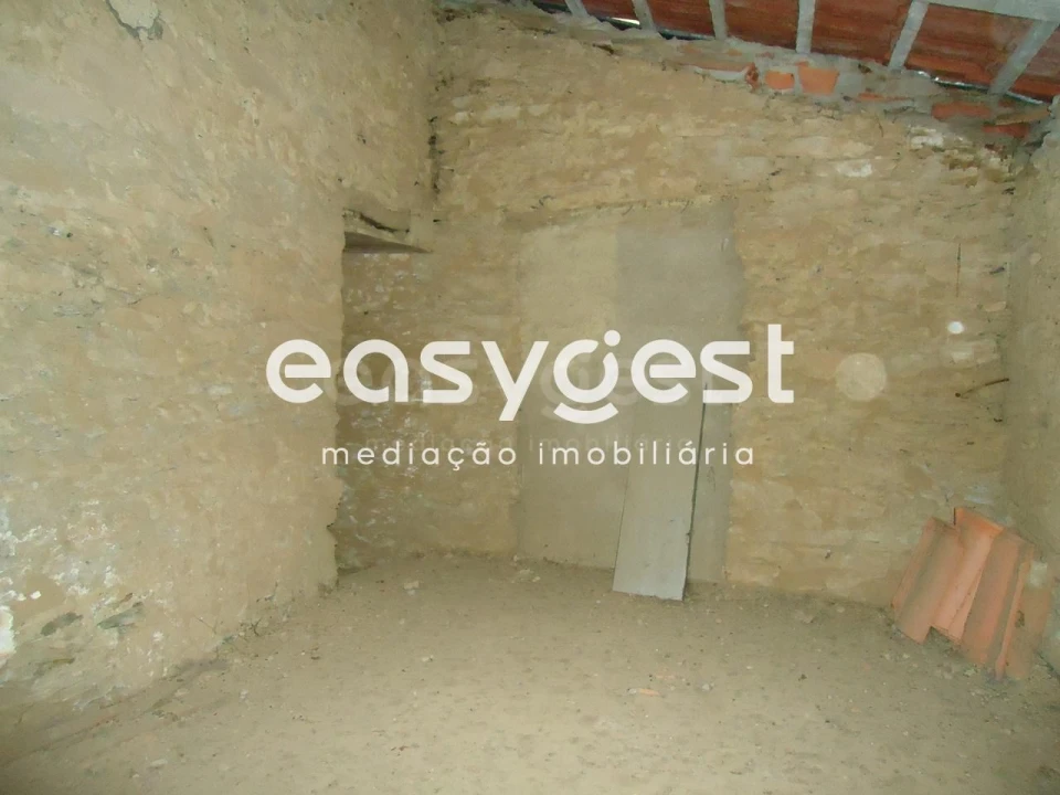 Moradia T2 para Venda em Rosmaninhal Foto 24