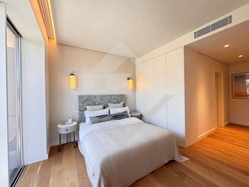 Apartamento T2 para Venda em Quarteira Foto 31